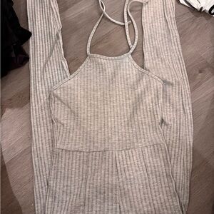 Pretty Little Thing Gray Ribbed Halter Jumpsuit Size 4
